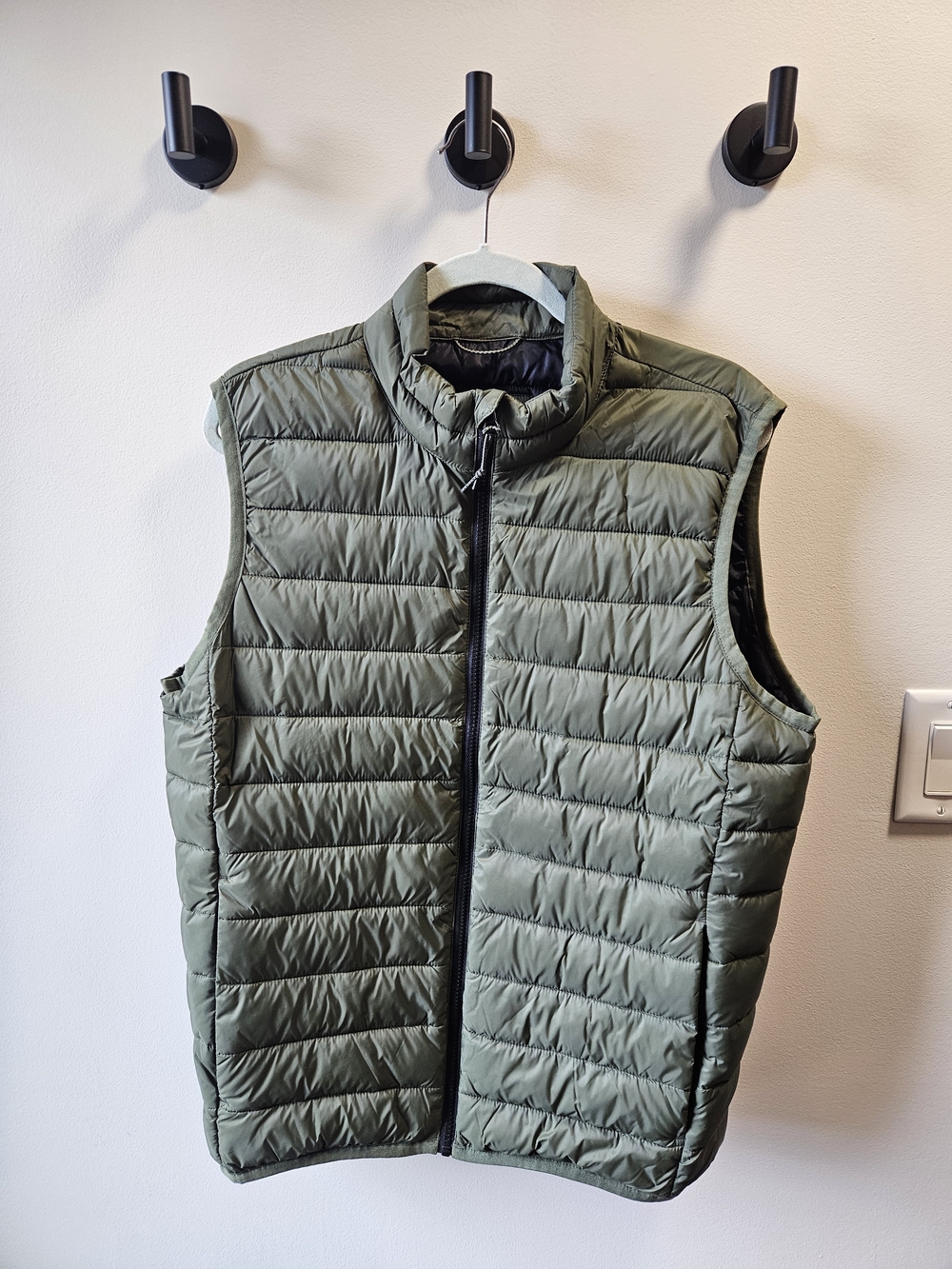 Old Navy Olive Quilted Puffer Vest